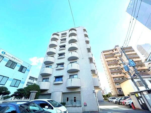 【アンピール竹下】外観3(共用部分 駐車場を含む) 【アンピール竹下】外観3(共用部分 駐車場を含む)