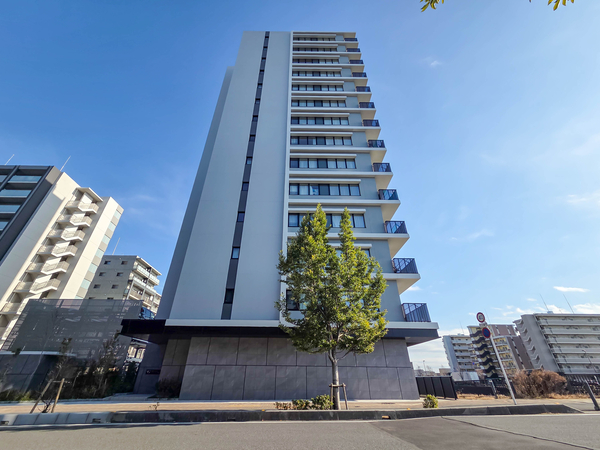 【アルファグランデ越谷レイクタウン】外観