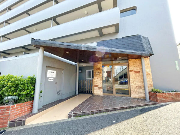 【ファミリーパーク上用賀】エントランス