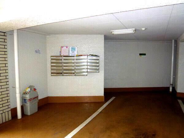 【荘苑ひがし栄】集合ポスト