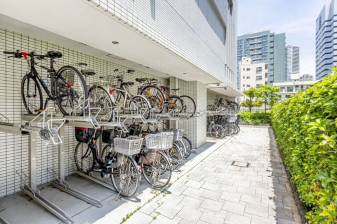 （駐輪場）
