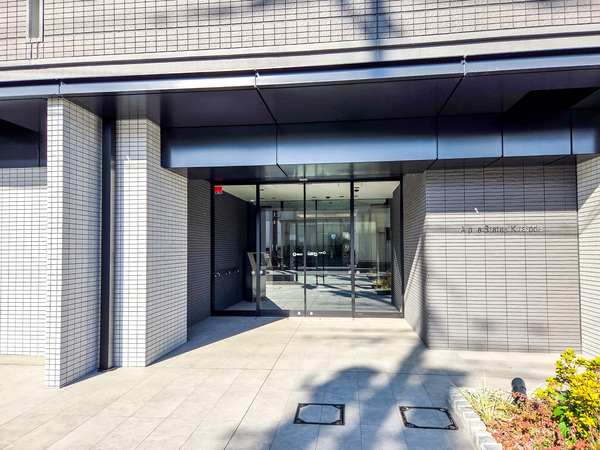 【アルファステイツ北戸田】エントランス