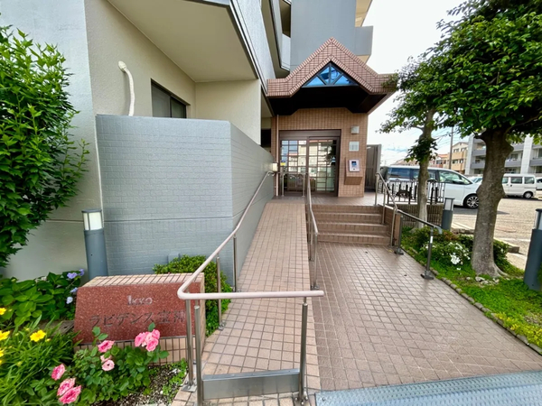 【ラビデンス宝神】エントランス