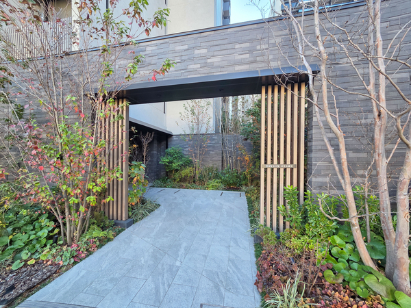 【バウス府中】エントランス 【バウス府中】エントランス