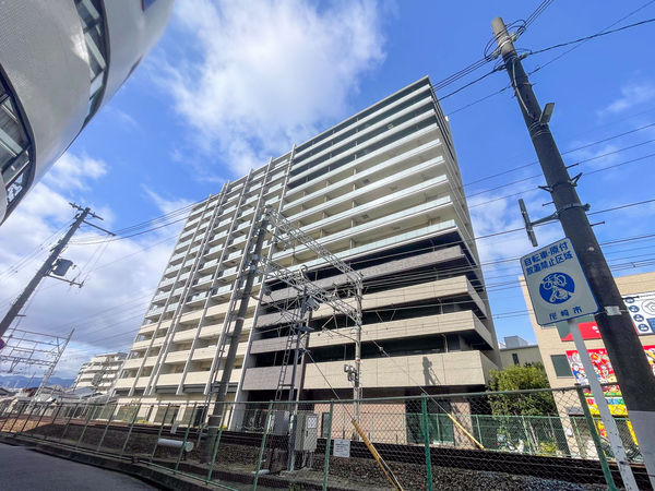 【ワコーレ塚口駅前ファーストエンブレム】外観