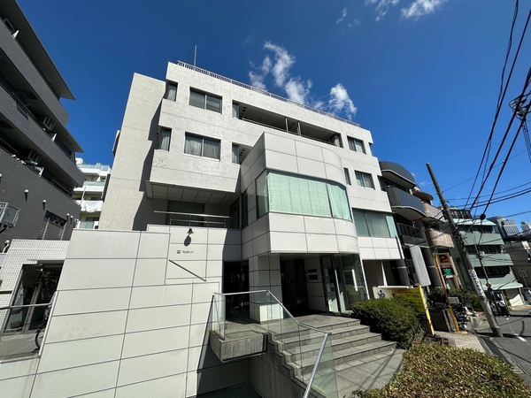 代官山ウエスト