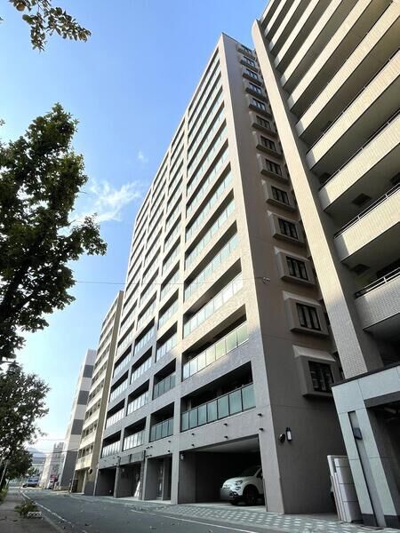 【アルス近代美術館プロムナード】外観