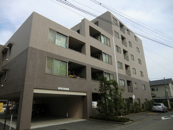 【ヴェルビュ湘南台】外観
