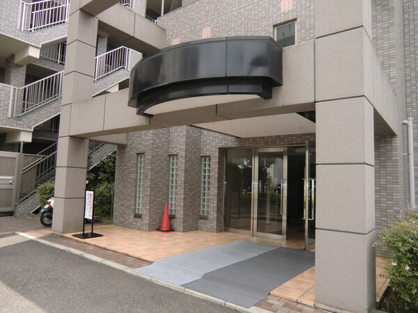 【プランヴェール湘南台】入り口