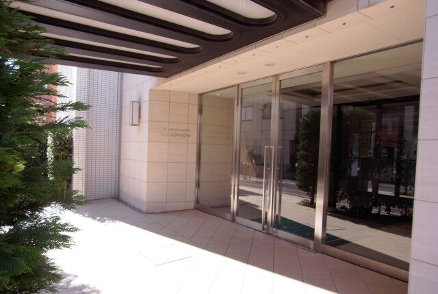 【ファミールスクエア松戸リーラコモンズ】エントランス