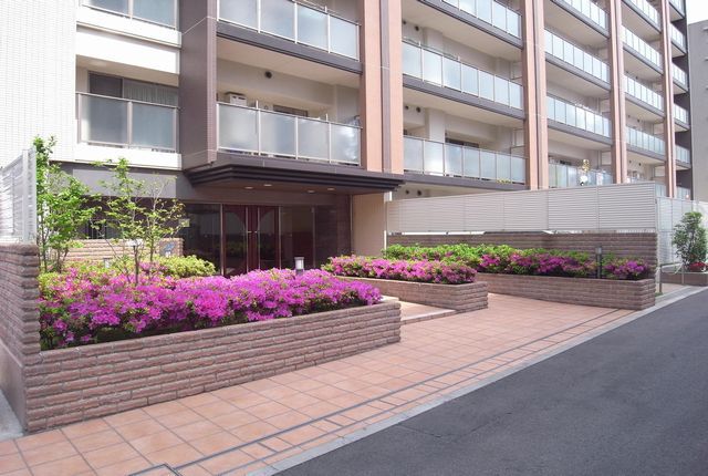 ルネサンス南柏駅前