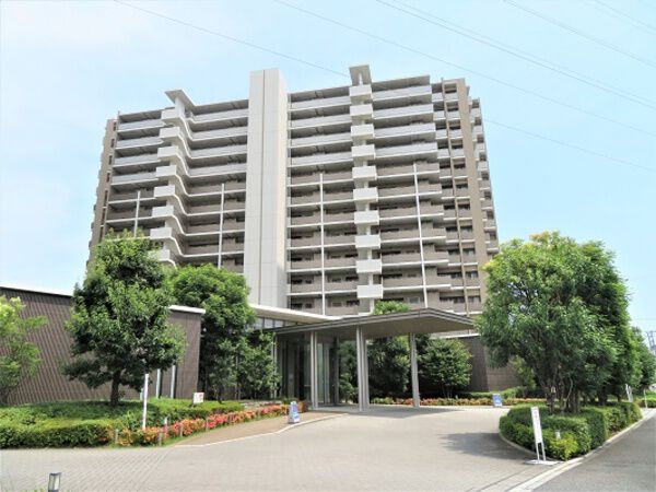 【オーベルグランディオおおたかの森】エントランス
