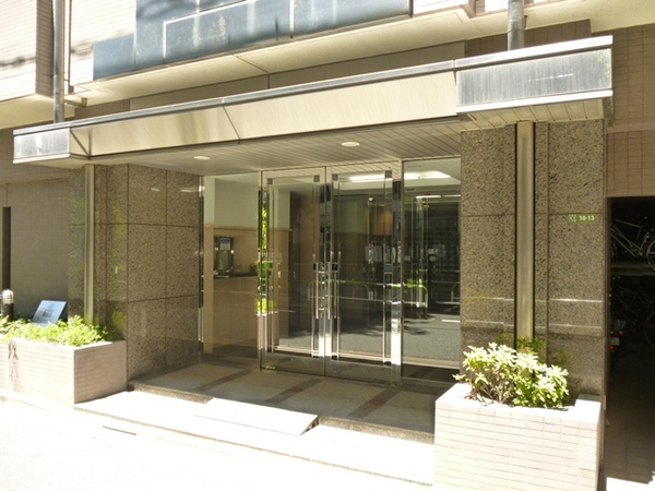 【アールヴェール根津弥生坂】エントランス 【アールヴェール根津弥生坂】エントランス