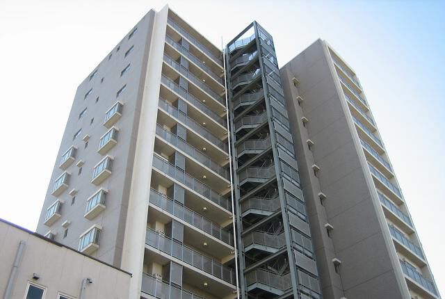 【アールヴェール綾瀬】外観写真 【アールヴェール綾瀬】外観写真