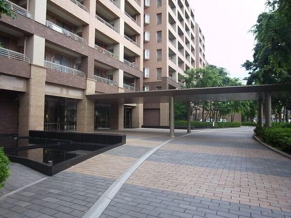 【パークスクエア武蔵野】車寄せ