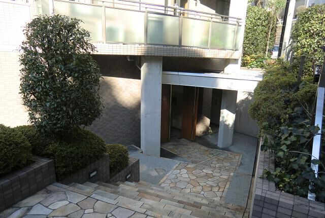 玉川学園ガーデンハウス