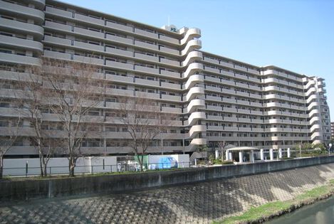 ルネ伊丹ガーデンスクエア