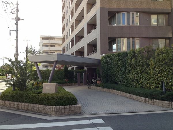 【パークホームズ比治山公園南】エントランス2 【パークホームズ比治山公園南】エントランス2