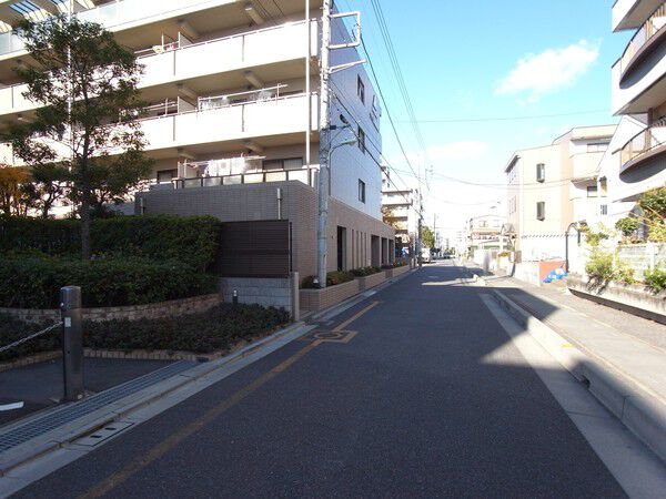 【サーパス武蔵浦和第2】前面道路