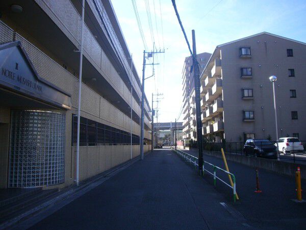 【コスモノーブル武蔵浦和Ⅲ】前面道路