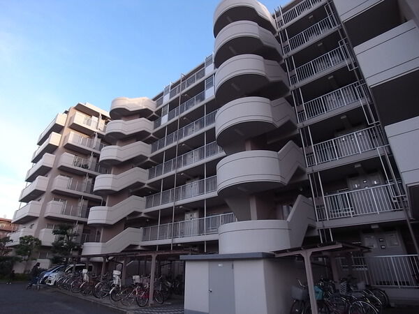 【メイツ武蔵浦和】外観