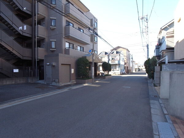 【コスモ武蔵浦和ガーデンフォルム弐番館】前面道路