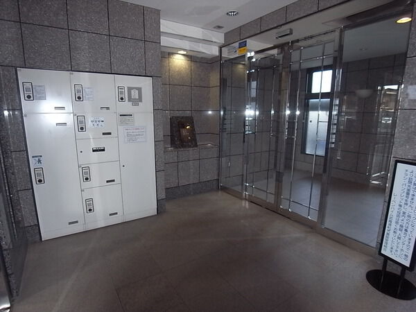 【レーベンハイム武蔵浦和弐番館】エントランス