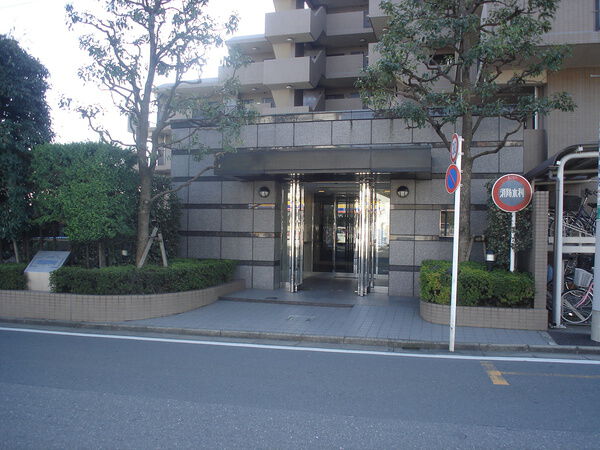【メイツ川越岸町】エントランス 【メイツ川越岸町】エントランス
