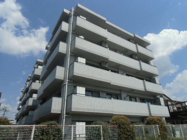 【ライオンズマンション川越南古谷第2】外観写真