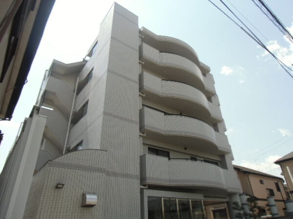 【ライオンズマンション川越南古谷第2】外観写真