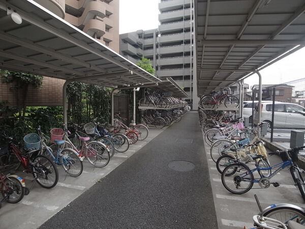 【J-パティオメイツ川口】駐輪場