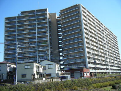 ソルシエーナ川口