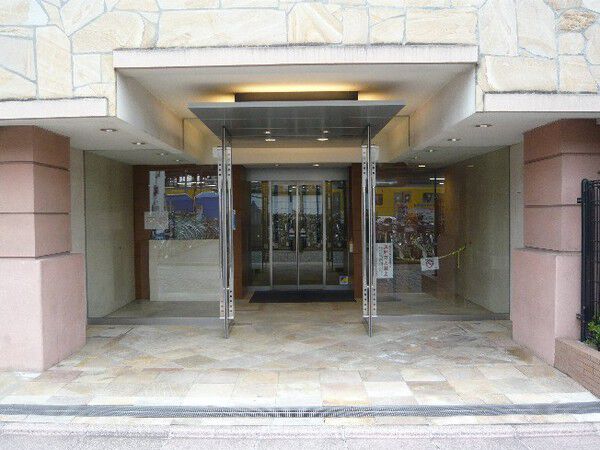 【ユアコート狭山ヶ丘ジョイスクエア】エントランス 【ユアコート狭山ヶ丘ジョイスクエア】エントランス