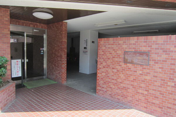 シャンボール新狭山 2枚目 シャンボール新狭山