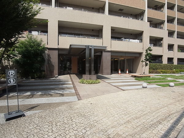 【コスモステージひばりヶ丘アミュージア】エントランス 【コスモステージひばりヶ丘アミュージア】エントランス