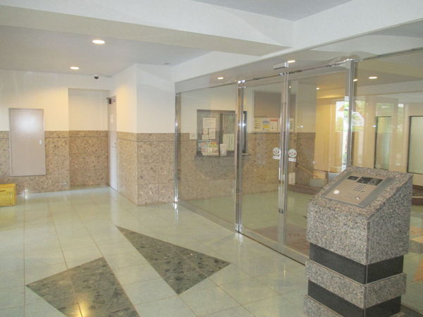 【ダイアパレスおゆみ野】エントランス 【ダイアパレスおゆみ野】エントランス