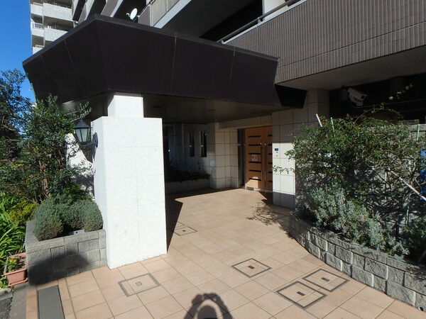 【ウィライブ稲毛海岸】エントランス 【ウィライブ稲毛海岸】エントランス