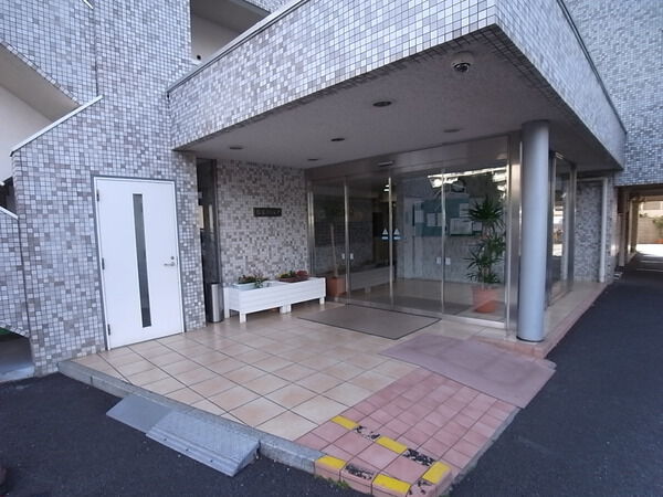 【稲毛カトレア】エントランス 【稲毛カトレア】エントランス
