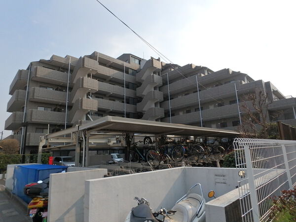 【ライオンズマンション稲毛海岸】外観写真 【ライオンズマンション稲毛海岸】外観写真