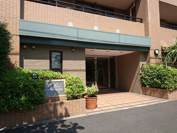 【オーベル稲毛海岸】エントランス