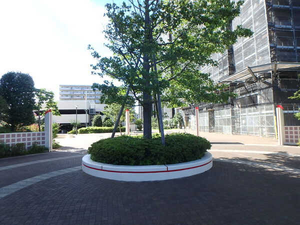 【ウィンズタウン稲毛海岸1番館】敷地入口