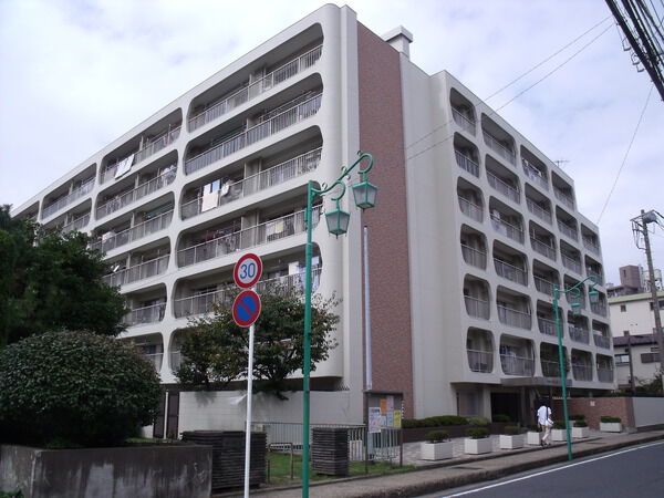 日商岩井中山マンション