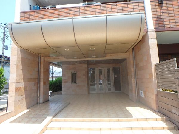 【レクセルプラッツァ原木中山】エントランス 【レクセルプラッツァ原木中山】エントランス