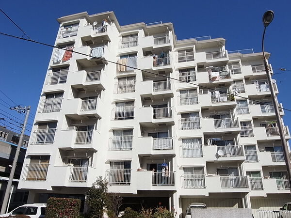 【サンハイツ市川】建物外観