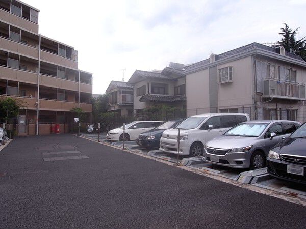 【藤和シティホームズ船橋芝山トレッセ】駐車場 【藤和シティホームズ船橋芝山トレッセ】駐車場