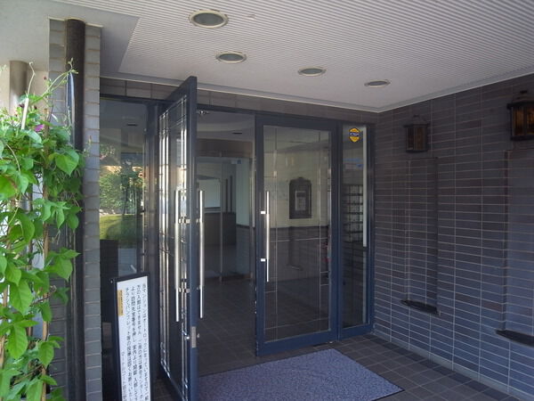 【マートルコート習志野】エントランス