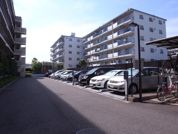 【北習志野セントラルハイツ】駐車場