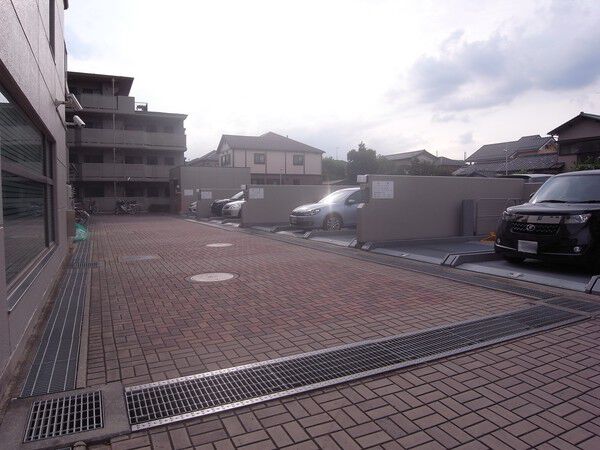 【ソフィア習志野台】駐車場 【ソフィア習志野台】駐車場