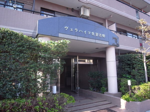 【ヴェラハイツ北習志野】エントランス