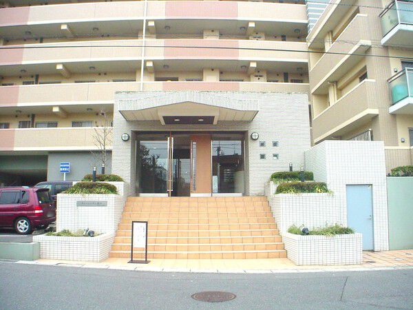 【クィーンシティ松戸シーズンズガーデン】エントランス